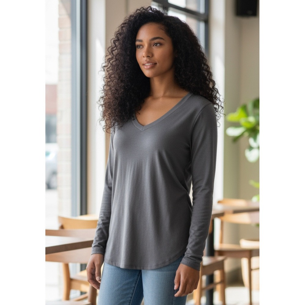 Universal Standard Rex V Neck Long Sleeve Top Slate XS‎ (Universal Standard 4X)